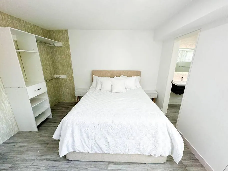 Urban Paradise Apt At El Rosal Каракас Венесуэла